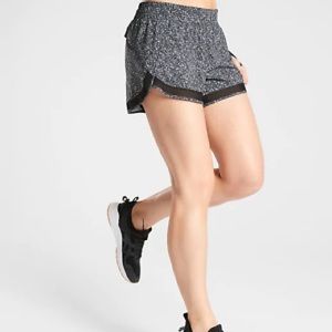 Pebble print mesh racer short 4” athleta